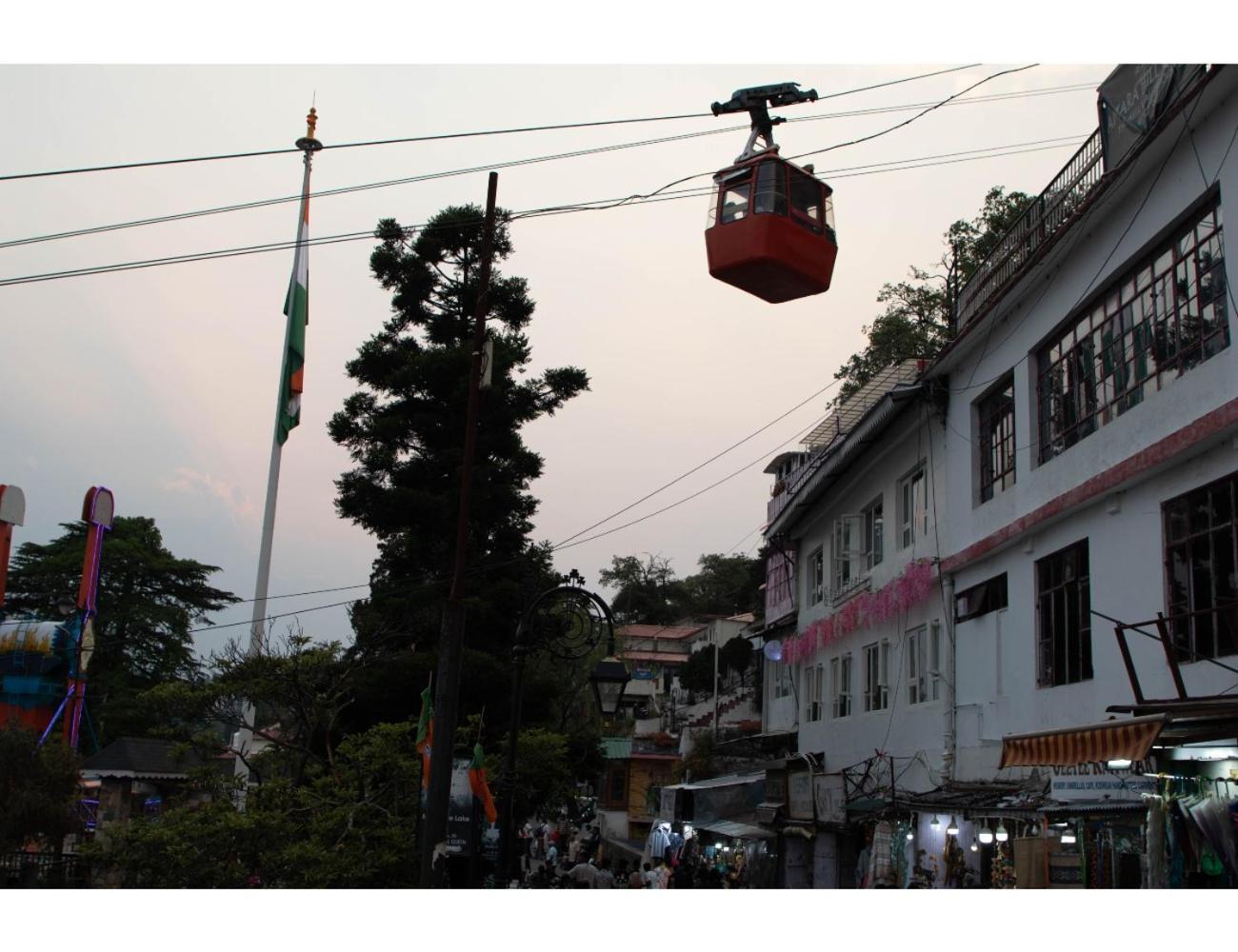 Hotel Dom'S At Mall Road, Mussoorie Esterno foto